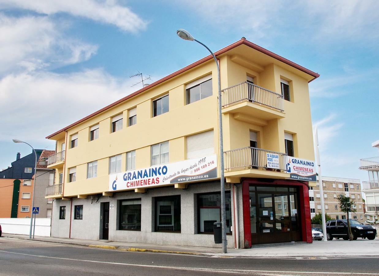 Apartamentos Vacacionales Caracas Sanxenxo Kültér fotó